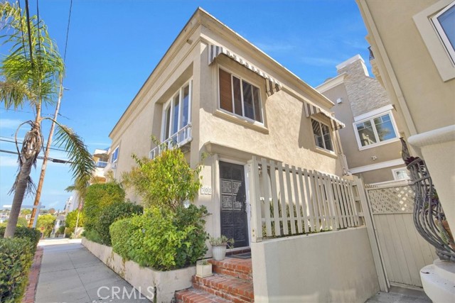308 2nd Street, Manhattan Beach, California 90266, 2 Bedrooms Bedrooms, ,2 BathroomsBathrooms,Residential,Sold,2nd,PW23185431