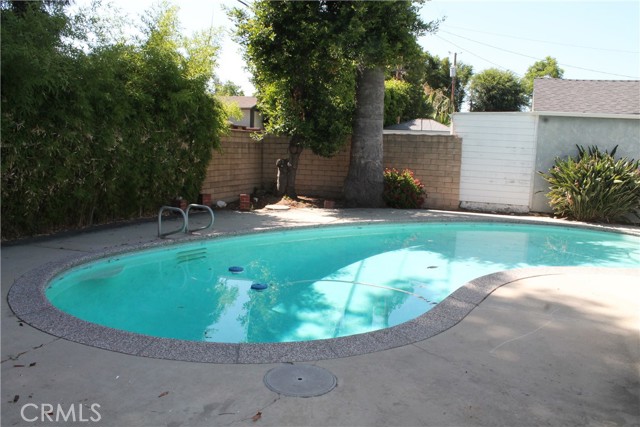 427 S Mariposa Street, Burbank CA: https://media.crmls.org/medias/f82a98b9-7114-46af-ac8d-67b01d9552ff.jpg