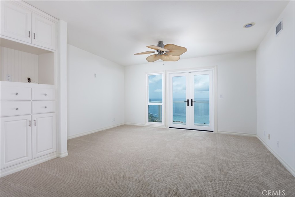 575 Nyes Place