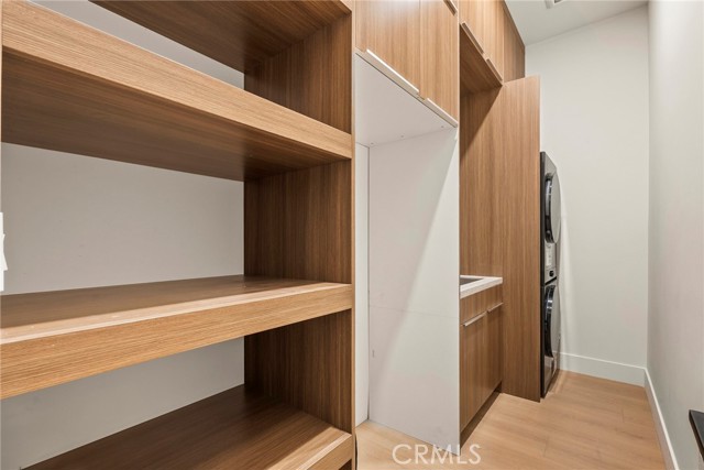 17827 Miranda Street, Encino CA: https://media.crmls.org/medias/f82b1156-d2d7-4640-8921-3fd70cd5d734.jpg