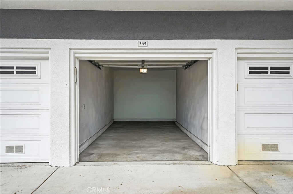 https://media.crmls.org/medias/f82b48b3-0585-42df-9836-1cbd99600be2.jpg?preset=X-Large