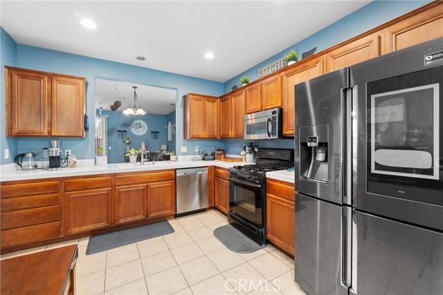 809 Early Dawn Way, San Jacinto CA: https://media.crmls.org/medias/f82bcf1c-432e-444e-9999-ff157530468c.jpg