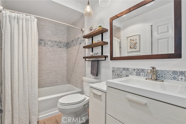Detail Gallery Image 19 of 32 For 2722 E 20th St #202,  Signal Hill,  CA 90755 - 2 Beds | 2 Baths