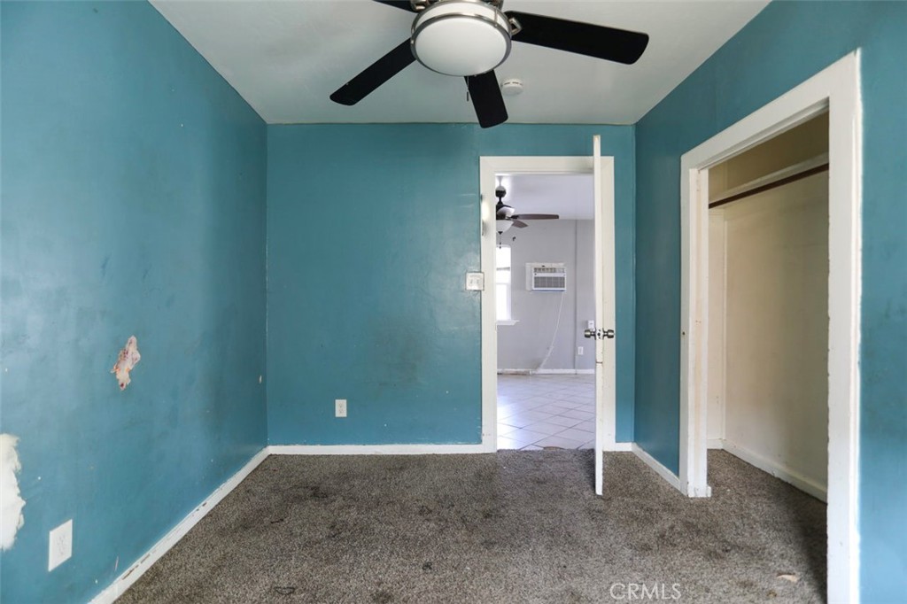 https://media.crmls.org/medias/f82d7dd9-24e7-441a-80d2-7f68e6208fad.jpg?preset=X-Large