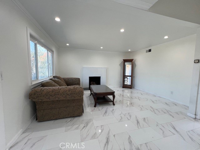 MLS #DW25175393 img 3