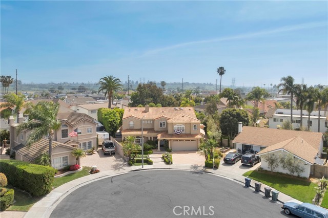 Detail Gallery Image 2 of 73 For 9902 Lapworth, Huntington Beach,  CA 92646 - 4 Beds | 5 Baths