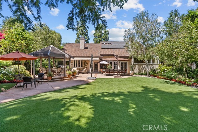 19222 Mayall Street, Northridge CA: https://media.crmls.org/medias/f82ea074-d379-4b71-b73a-2f320b5ab0b3.jpg