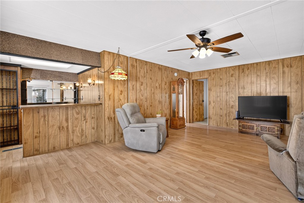 MLS #CV26136602 image #7