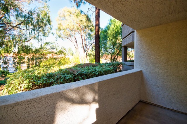 Detail Gallery Image 31 of 36 For 1035 La Terraza Cir #101,  Corona,  CA 92879 - 2 Beds | 2 Baths