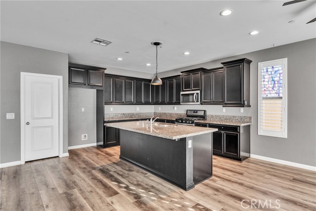 Detail Gallery Image 14 of 40 For 29543 Laredo, Menifee,  CA 92584 - 4 Beds | 2 Baths