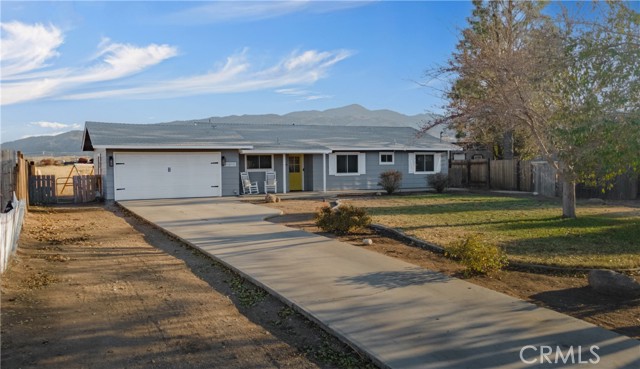 Detail Gallery Image 1 of 29 For 21910 Fig Ct, Tehachapi,  CA 93561 - 3 Beds | 2 Baths