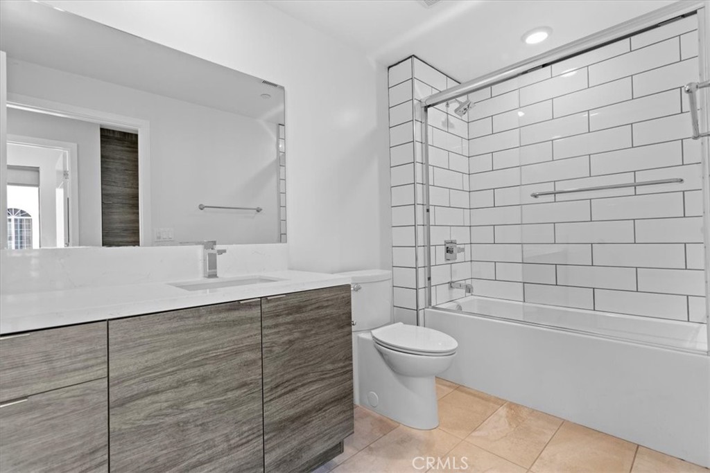 MLS #SR25269794 image #8