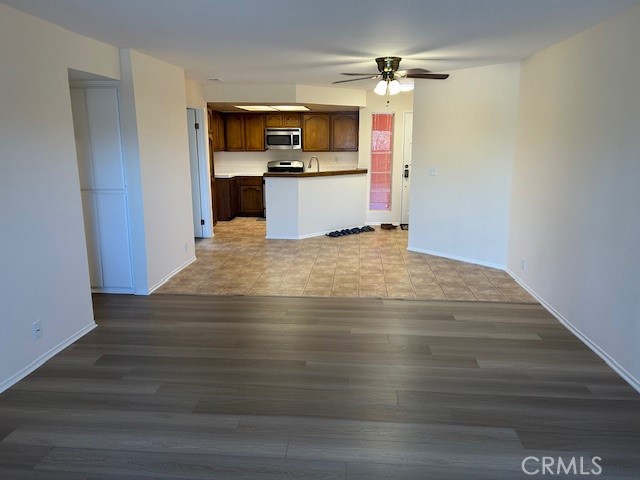 Detail Gallery Image 6 of 12 For 24520 Park St, Torrance,  CA 90505 - 2 Beds | 2 Baths