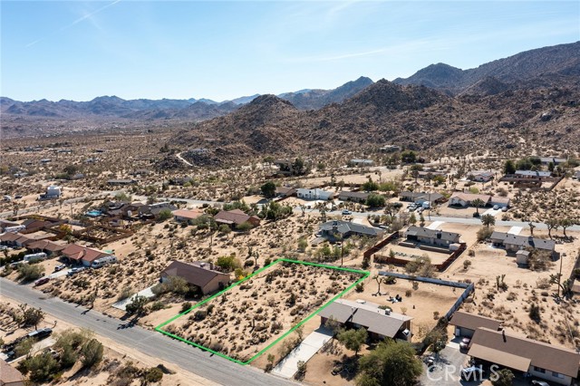 Detail Gallery Image 5 of 15 For 4444 Navajo Trl, Joshua Tree,  CA 92252 - – Beds | – Baths