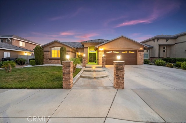 242 Lipizzan Drive, San Jacinto CA: https://media.crmls.org/medias/f833f928-ff7d-4433-8c34-58bc68852a29.jpg