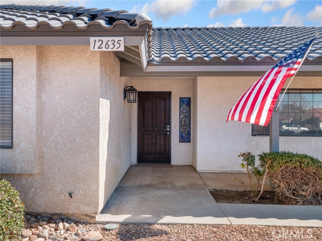 Detail Gallery Image 2 of 35 For 12635 Sorrel Dr, Apple Valley,  CA 92308 - 3 Beds | 3 Baths