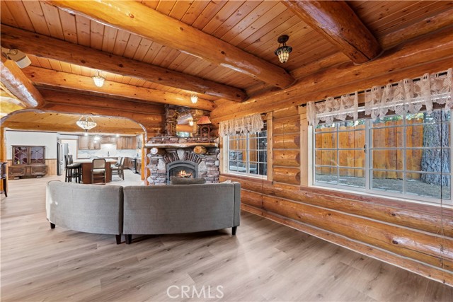 Detail Gallery Image 15 of 75 For 39900 Forest Road, Big Bear Lake,  CA 92315 - 3 Beds | 2 Baths