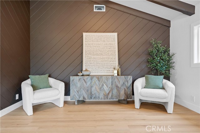 2838 Lambert Drive, Los Angeles CA: https://media.crmls.org/medias/f834fb78-ecda-4e34-964b-dfdda67fe29b.jpg