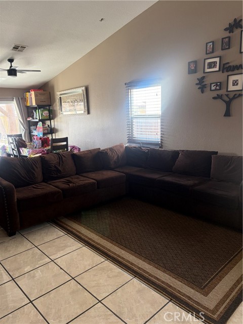 Detail Gallery Image 9 of 49 For 11503 Russet Pl, Adelanto,  CA 92301 - 3 Beds | 2 Baths