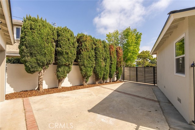 2721 184th Street, Redondo Beach CA: https://media.crmls.org/medias/f83676f9-7c72-46fb-b876-e0b511d7055f.jpg