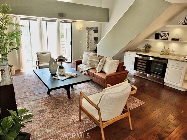 4138 E Mendez Street, Long Beach CA: https://media.crmls.org/medias/f837c51e-f6be-40aa-98b7-9e8cfad2a8a1.jpg