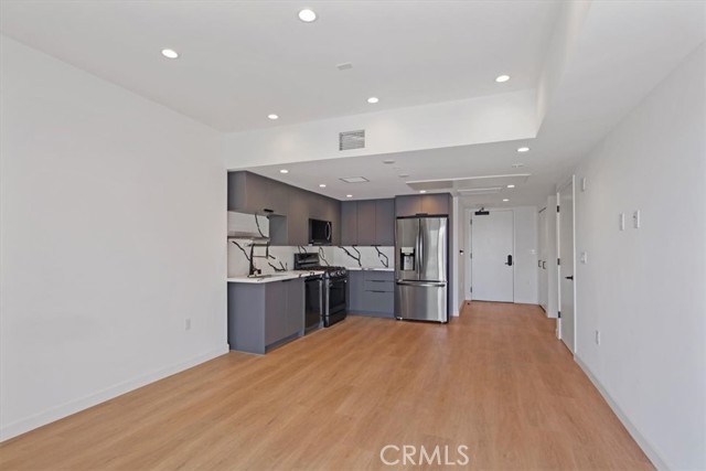Detail Gallery Image 5 of 17 For 321 S Oxford Ave #606,  Los Angeles,  CA 90020 - 2 Beds | 2 Baths