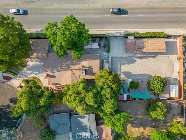 8666 Keokuk Avenue, Winnetka CA: https://media.crmls.org/medias/f8386bc6-b62a-4636-8e21-2344cf5835c1.jpg