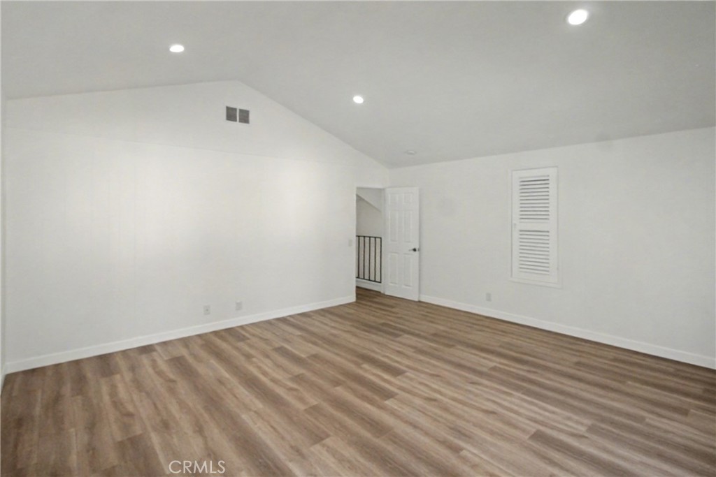 MLS #OC25258618 image #36