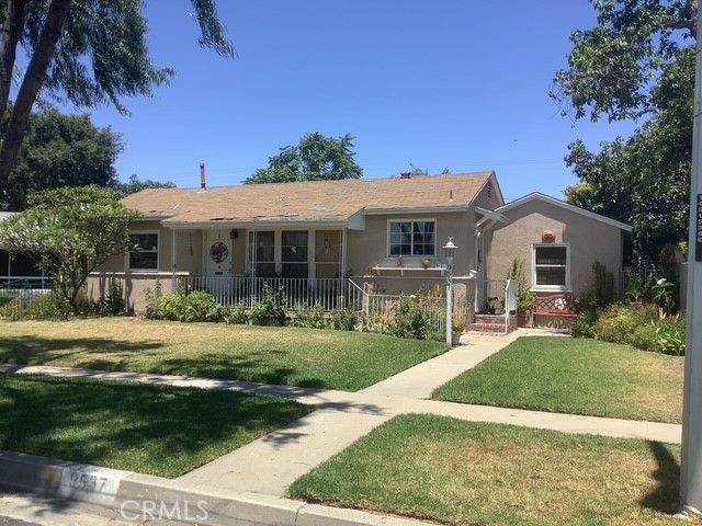 9537 Mines Avenue, Pico Rivera CA: https://media.crmls.org/medias/f8397ec7-6598-4985-88e5-1d3d0537d5a8.jpg