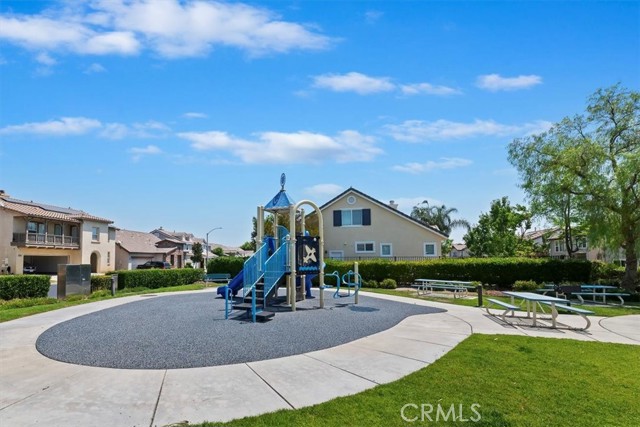28336 Gatineau Street, Murrieta CA: https://media.crmls.org/medias/f83980f1-248d-4612-a5de-c24de74e732f.jpg