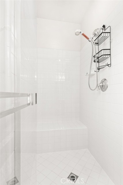 8180 E Brookdale Lane, Anaheim Hills CA: https://media.crmls.org/medias/f83a311b-da6c-4afa-a6ea-6733b2241700.jpg