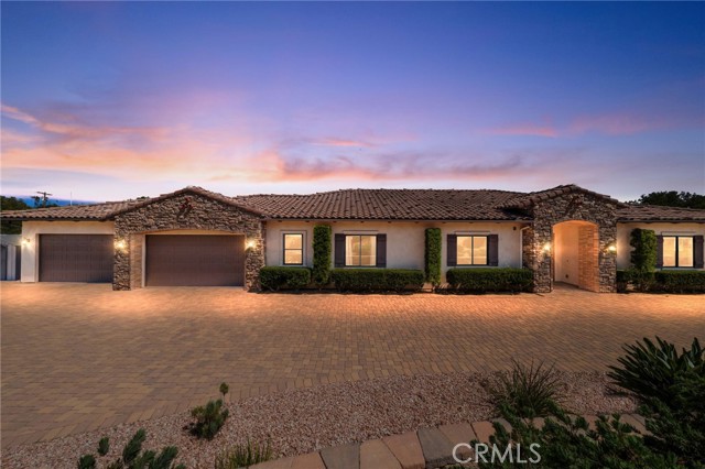 3012 Ridge Creek Drive, Fallbrook CA: https://media.crmls.org/medias/f83b3f66-31f5-4e0a-b394-41cac5ce79ea.jpg