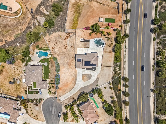 17530 Dry Run Court, Riverside CA: https://media.crmls.org/medias/f83b4116-3fe6-46a7-8388-b7a68261dfbb.jpg