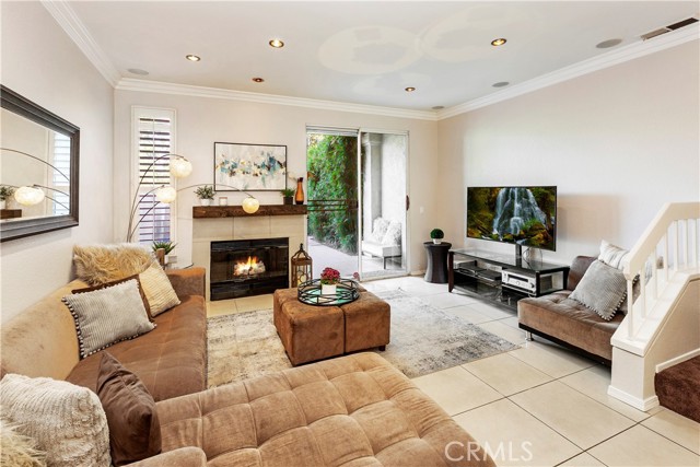 F83ba21c 97f8 44fe Bb1a 6a4abb230285