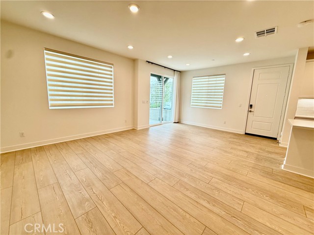 Detail Gallery Image 13 of 31 For 4253 S Sage Paseo, Ontario,  CA 91761 - 3 Beds | 3/1 Baths