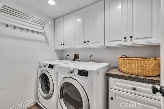 613 Larkspur Avenue, Corona del Mar CA: https://media.crmls.org/medias/f83c6f4d-1613-4e08-9c8c-499639a4702f.jpg