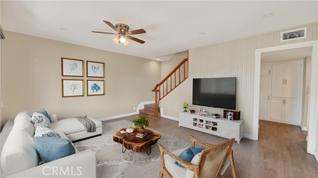 Image 9 of 62 For 14934 Lofthill