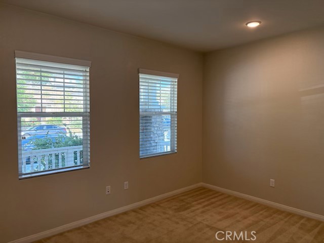 Detail Gallery Image 3 of 27 For 20813 Spring St, Riverside,  CA 92507 - 4 Beds | 2/1 Baths