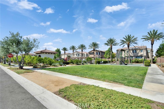 Detail Gallery Image 31 of 36 For 8754 Celebration St, Chino,  CA 91708 - 3 Beds | 3 Baths