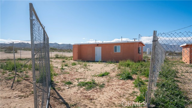 Detail Gallery Image 29 of 36 For 5827 Old Woman Springs, Johnson Valley,  CA 92285 - 2 Beds | 2 Baths