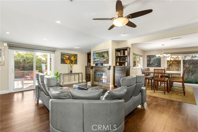 Detail Gallery Image 10 of 33 For 3165 Bermuda Dr, Costa Mesa,  CA 92626 - 3 Beds | 2 Baths