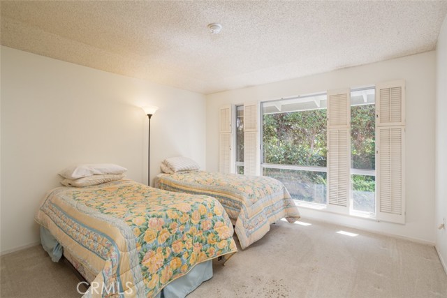 Detail Gallery Image 21 of 36 For 2727 Island View Dr, Corona Del Mar,  CA 92625 - 4 Beds | 2/1 Baths