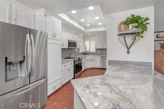 Detail Gallery Image 16 of 55 For 9110 Oak Hills Ave, Bakersfield,  CA 93312 - 4 Beds | 2 Baths