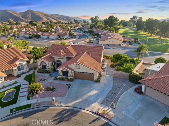 2157 Pecan Tree Street, Hemet CA: https://media.crmls.org/medias/f840092c-40b4-4915-b588-cc70333f387d.jpg