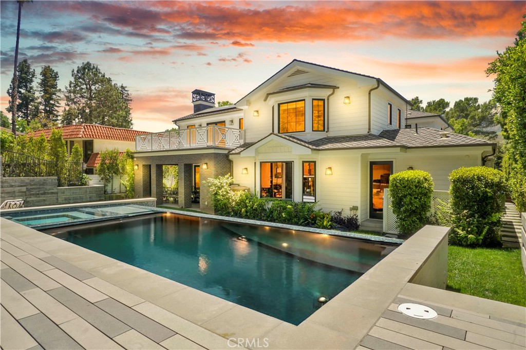 2520 La Condesa Drive