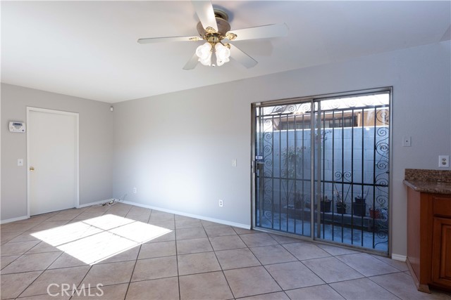 Detail Gallery Image 13 of 40 For 2346 Hayes Ave, Long Beach,  CA 90810 - 4 Beds | 2 Baths