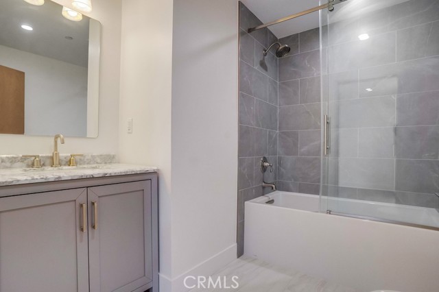 Detail Gallery Image 23 of 27 For 35 Raymond #404,  Pasadena,  CA 91103 - 2 Beds | 2/1 Baths