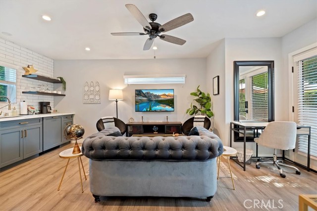 3751 Laurita Avenue, Pasadena CA: https://media.crmls.org/medias/f84138b1-5fc0-4ea9-807b-68188d016483.jpg