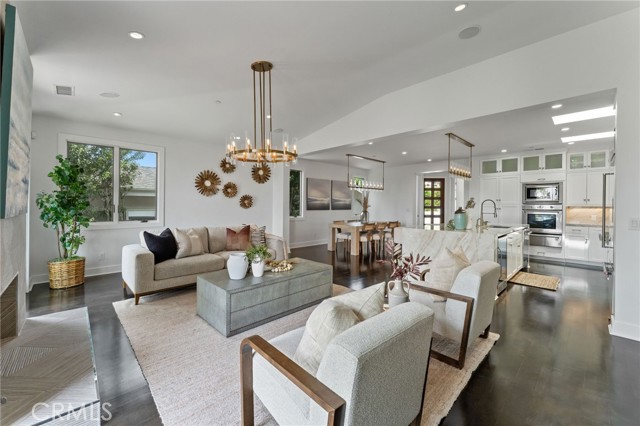 444 Morning Canyon Road, Corona del Mar CA: https://media.crmls.org/medias/f8414c41-eca7-42c4-aa09-ed12efa83b3b.jpg