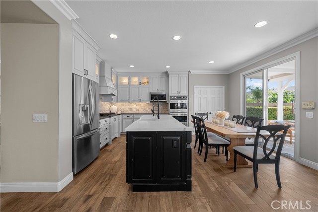 Detail Gallery Image 9 of 44 For 25722 Hood Way, Stevenson Ranch,  CA 91381 - 5 Beds | 4 Baths